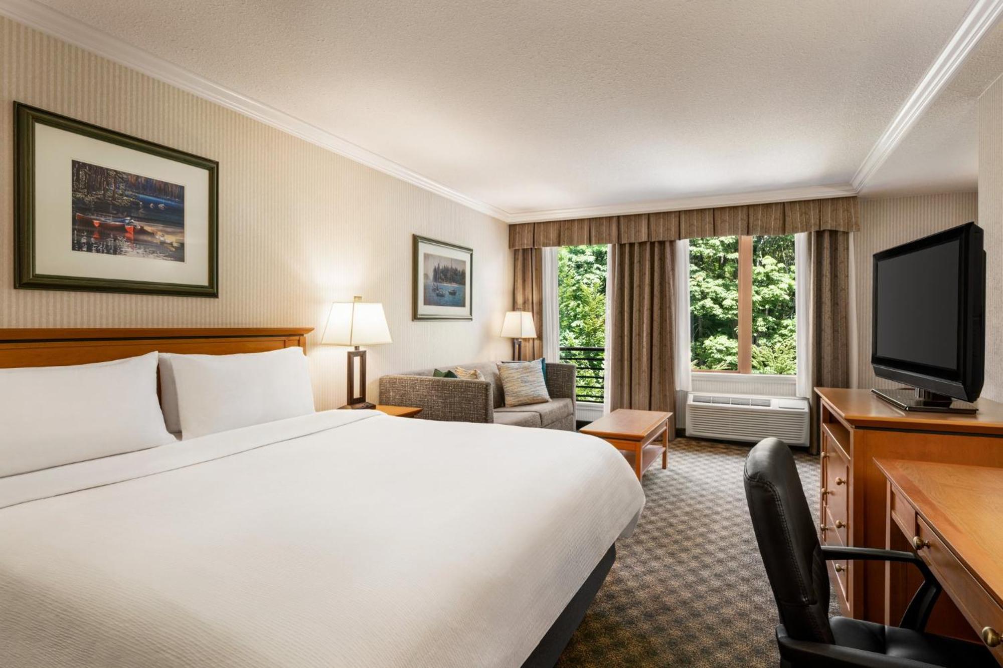 Holiday Inn & Suites North Vancouver By Ihg Bagian luar foto