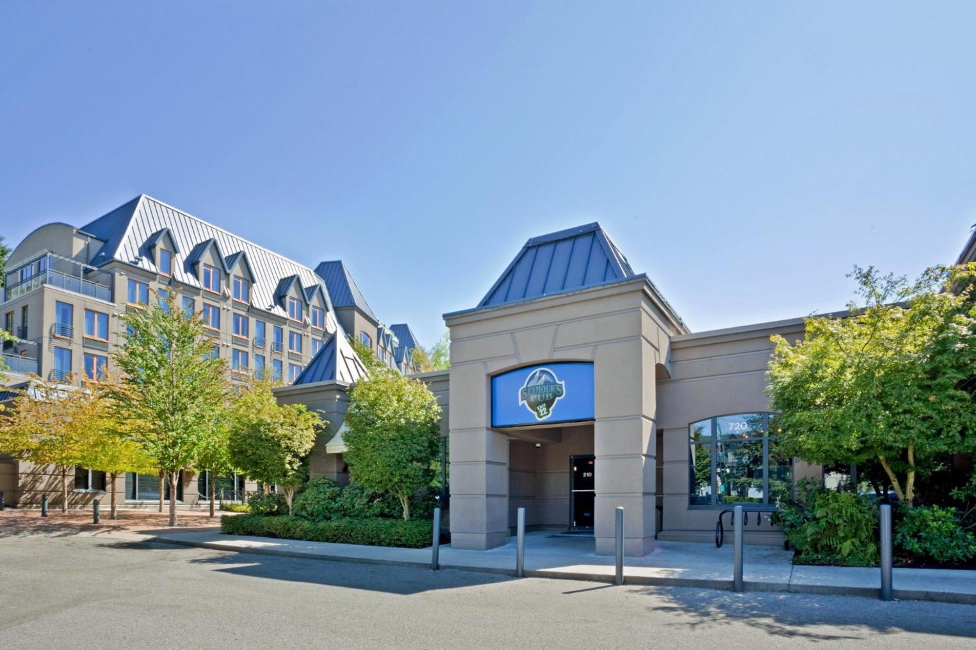 Holiday Inn & Suites North Vancouver By Ihg Bagian luar foto